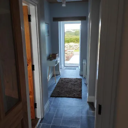 White Barn Holiday home Clonmany